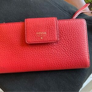 Fossil Vibrant Red Leather Wallet